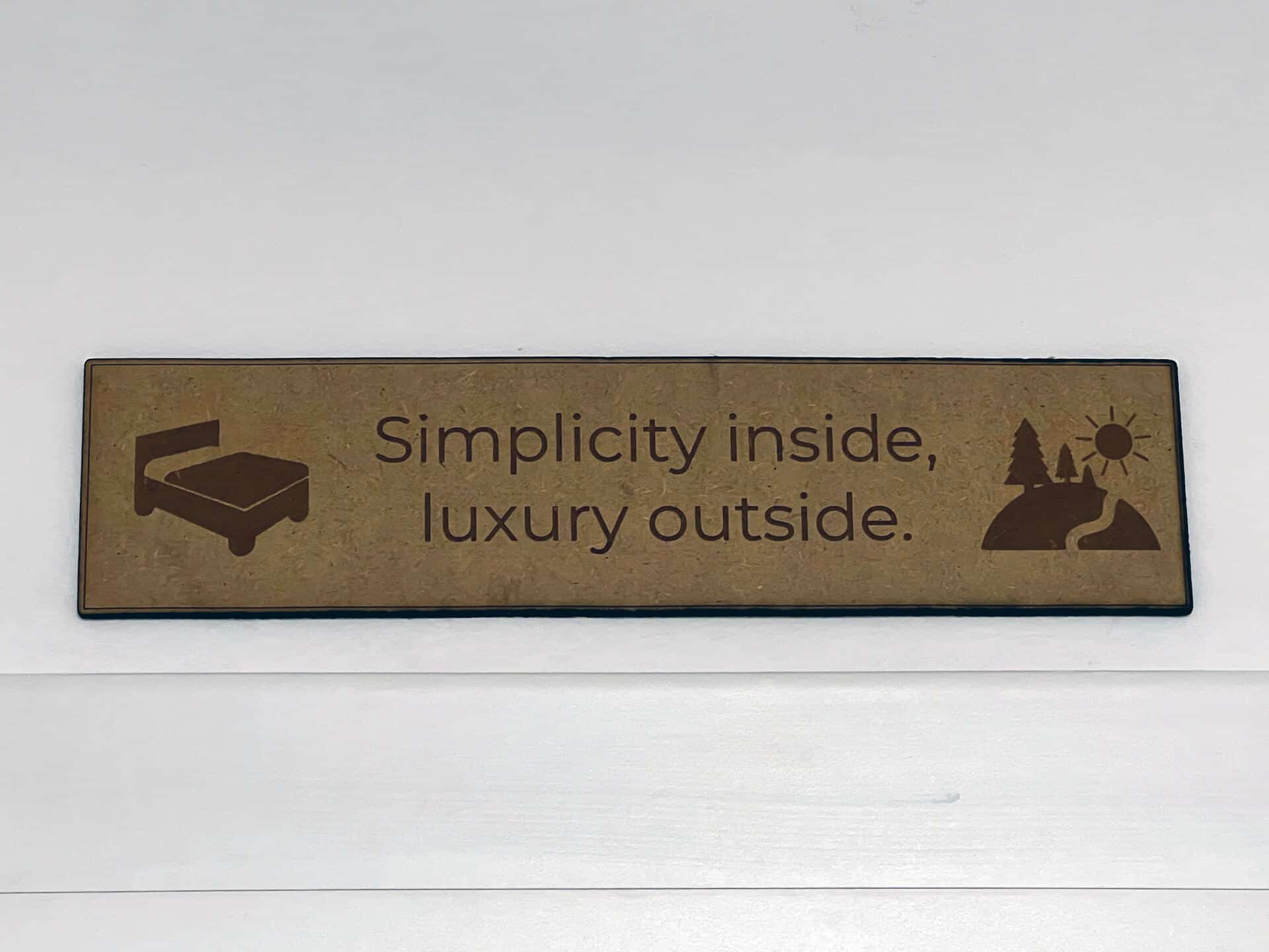 Reservierung eines Privatzimmers oder eines Schlafsaals in einer Berghütte